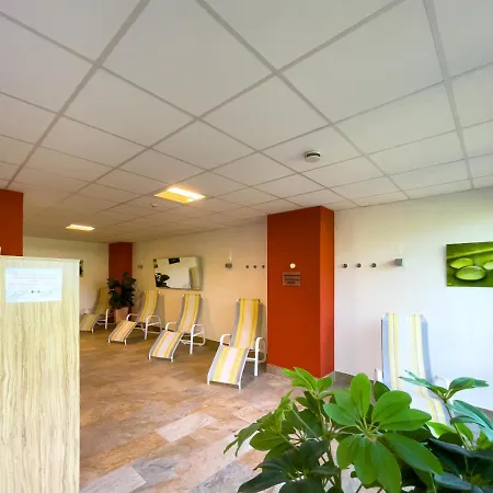 شقة Laengl -waldluft- Mit Pool Und Sauna Im Allgaeu شايديغ